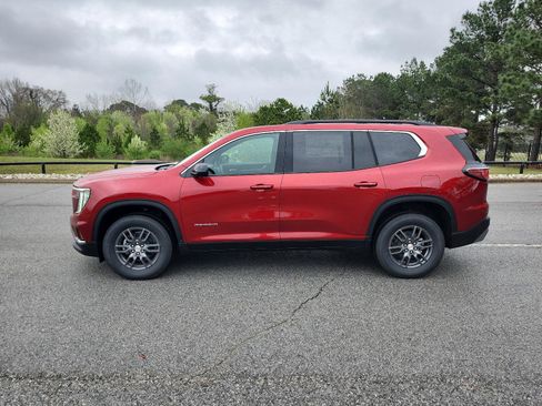 New 2026 GMC Acadia Elevation FWD image 2