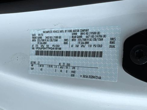 New 2023 Ford F550 4x4 Regular Cab Super Duty image 25