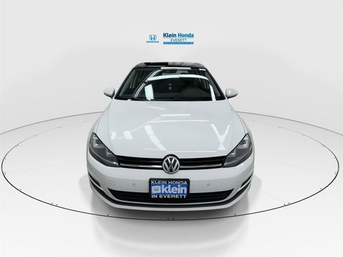 Used 2016 Volkswagen Golf SE image 5