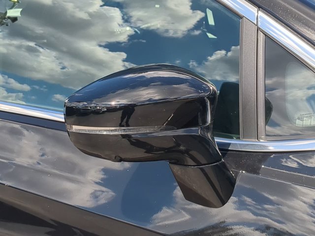 Certified 2026 Chrysler Pacifica Select FWD image 12