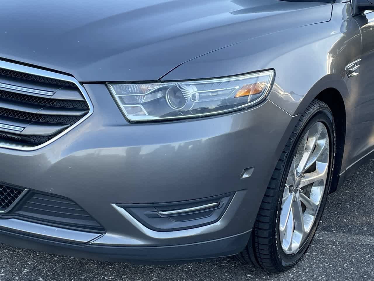 Used 2013 Ford Taurus Limited FWD image 32