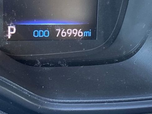 Used 2020 Toyota Corolla LE image 16