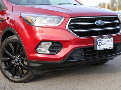 Used 2019 Ford Escape SE image 33