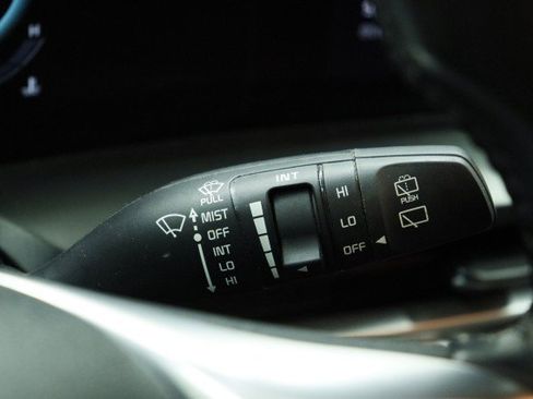 Used 2024 Kia Telluride S FWD image 15