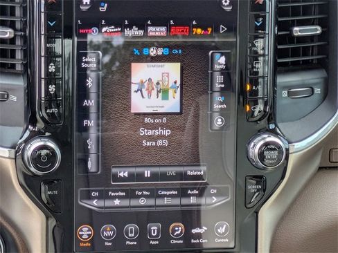 Used 2019 RAM 1500 Laramie image 25