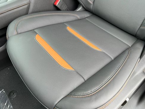 New 2026 GMC Sierra 1500 AT4 w/ AT4 Premium Package image 19