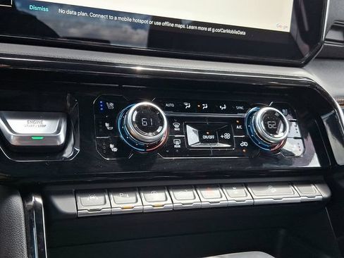 Certified 2023 GMC Sierra 1500 AT4 w/ Technology Package AWD/4WD image 14