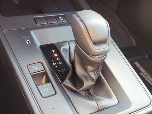 Certified 2026 Toyota Corolla Cross LE image 25