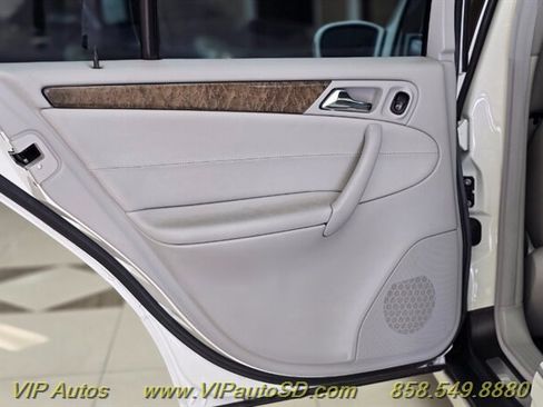 Used 2007 Mercedes-Benz C 230 Sedan image 13