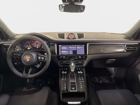 Used 2026 Porsche Macan GTS w/ Premium Package Plus (PU3) AWD/4WD image 37
