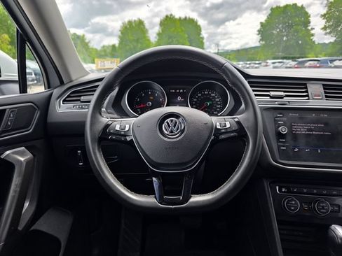 Used 2021 Volkswagen Tiguan SE AWD/4WD image 24