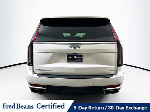 Used 2023 Cadillac Escalade Premium Luxury w/ LPO, Radiant Package image 7
