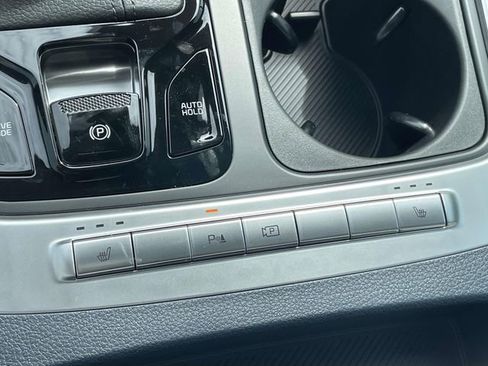 New 2026 Kia Carnival EX FWD image 39