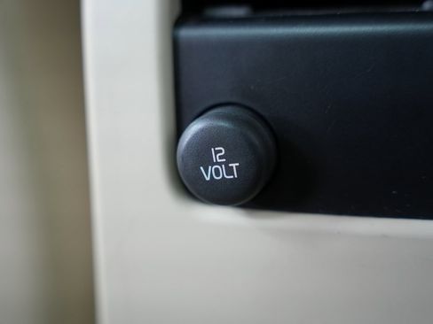 Used 2015 Volvo S60 T5 Platinum image 40