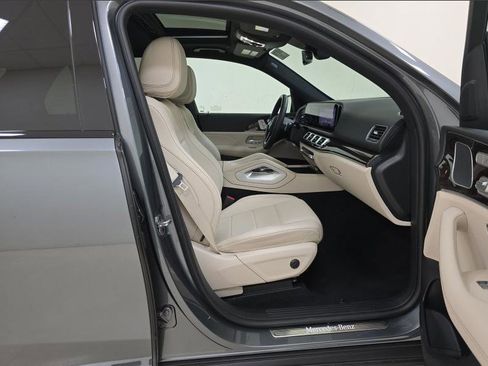 Used 2024 Mercedes-Benz GLE 450e 4MATIC image 7