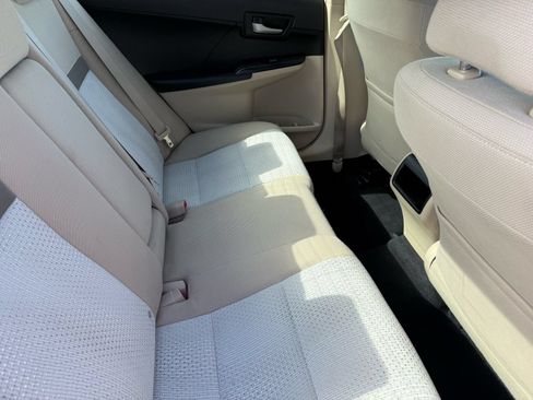 Used 2012 Toyota Camry LE FWD image 27