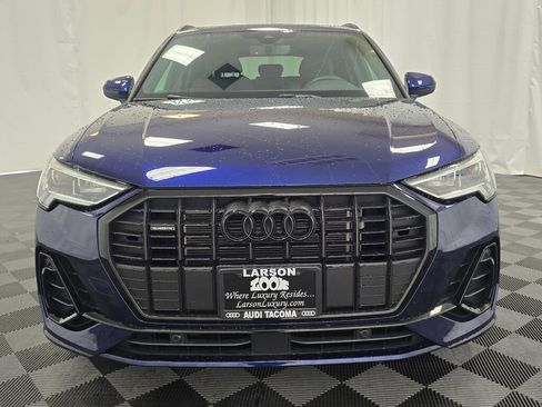 Used 2024 Audi Q3 2.0T Premium w/ Convenience Package image 9