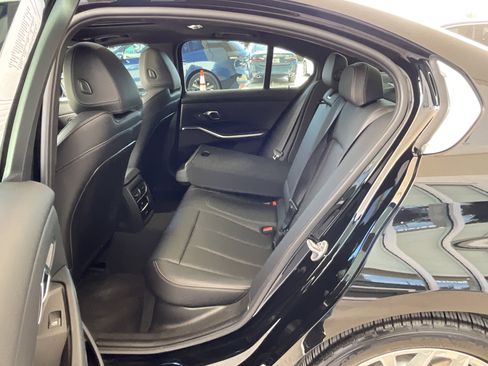 Certified 2025 BMW 330i Sedan image 27