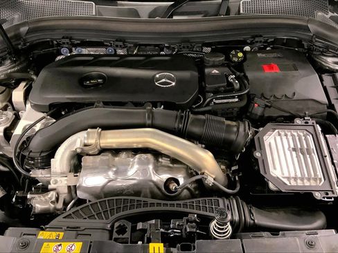 Used 2025 Mercedes-Benz GLA 250 image 30