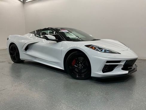 Used 2024 Chevrolet Corvette Stingray Preferred Conv w/ Z51 Performance Package RWD image 25