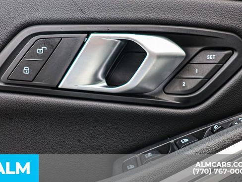 Used 2025 BMW 330i Sedan image 50