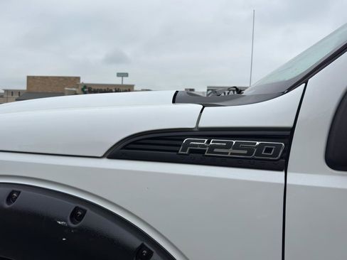 Used 2015 Ford F250 XL w/ Power Equipment Group image 11
