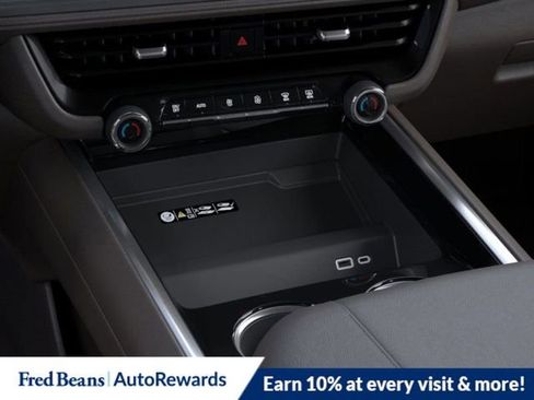 New 2026 Chevrolet Suburban LT w/ Comfort Package image 23