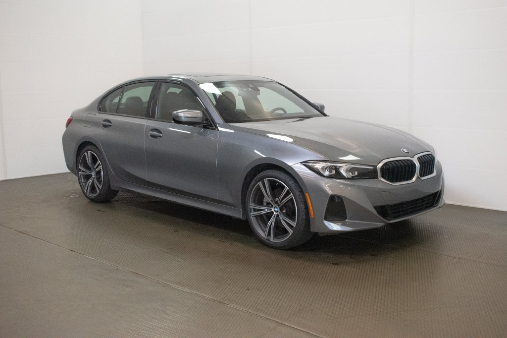 Used 2023 BMW 330i xDrive Sedan w/ Premium Package AWD/4WD image 1