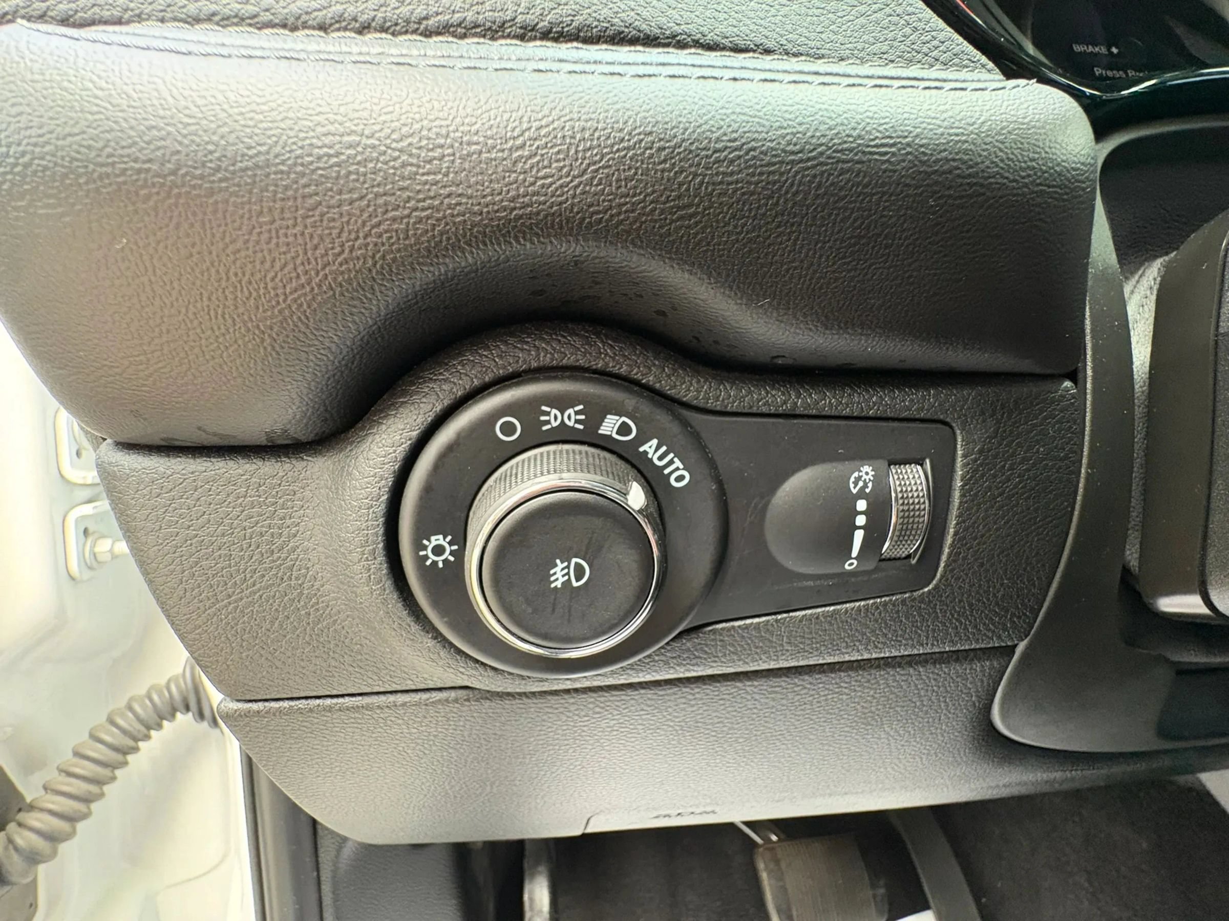 Used 2022 Dodge Durango GT RWD image 36