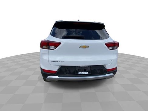 Used 2023 Chevrolet TrailBlazer LT FWD image 9