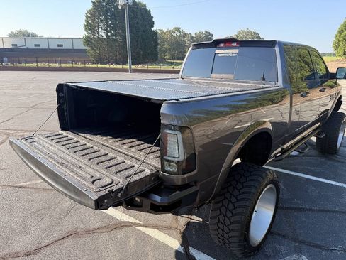 Used 2016 RAM 2500 Laramie w/ Sport Appearance Group AWD/4WD image 28