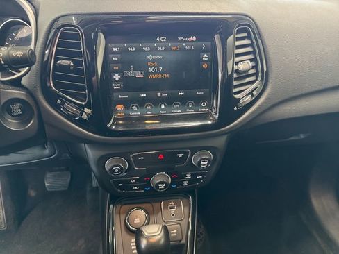 Used 2018 Jeep Compass Limited w/ Navigation Group AWD/4WD image 5
