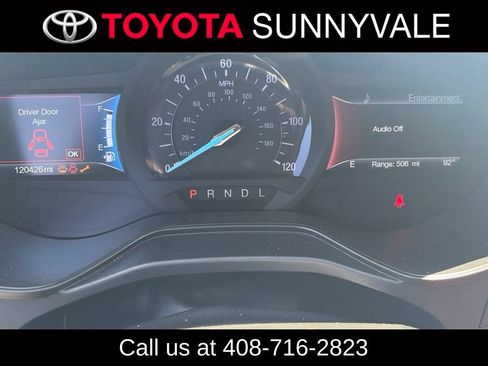 Used 2019 Ford Fusion SE FWD image 3