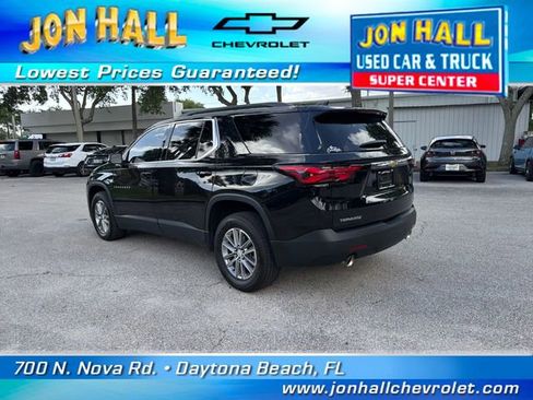 Used 2023 Chevrolet Traverse LT FWD image 7