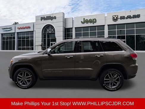 Certified 2019 Jeep Grand Cherokee Limited w/ Trailer Tow Group IV AWD/4WD image 6