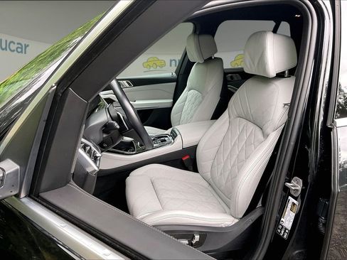 Used 2024 BMW X5 xDrive40i w/ Premium Package AWD/4WD image 10