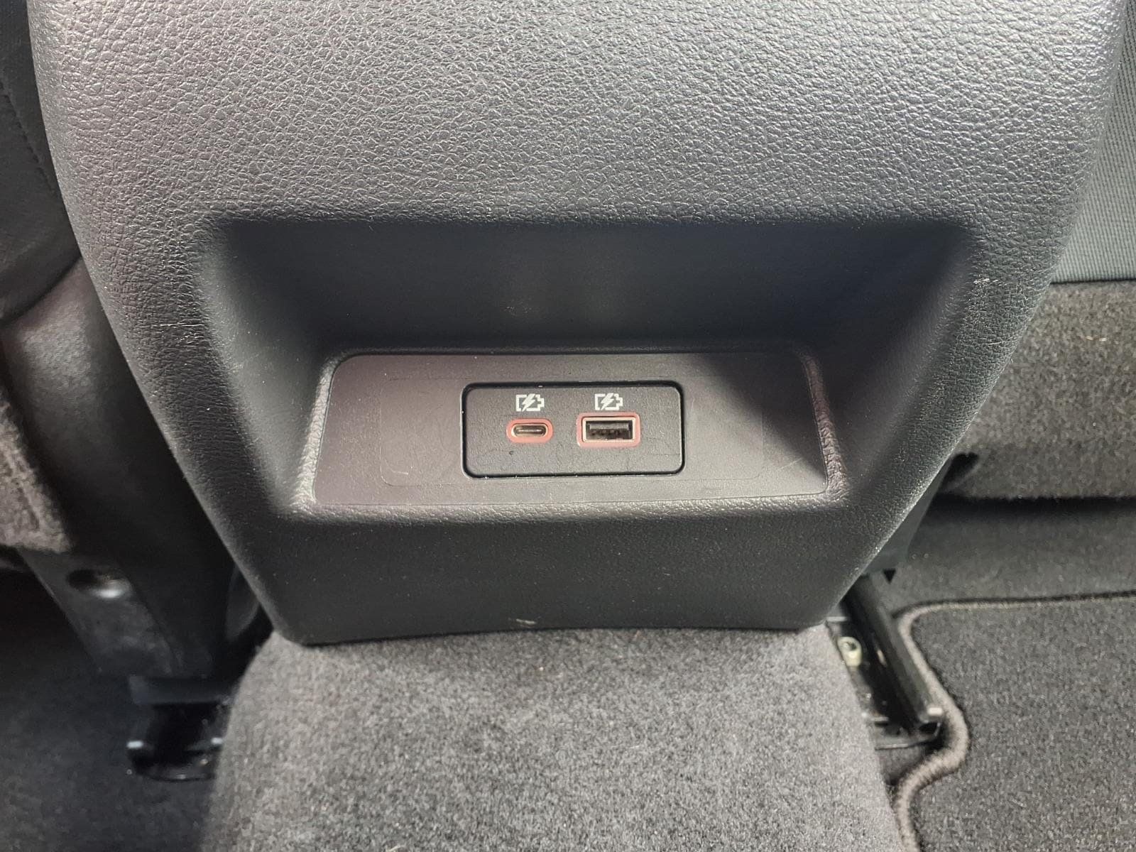 Used 2024 Nissan Altima 2.5 SV FWD image 14