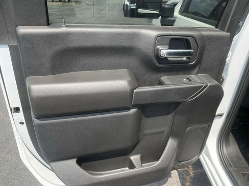 New 2024 GMC Sierra 2500 Pro w/ Convenience Package image 12