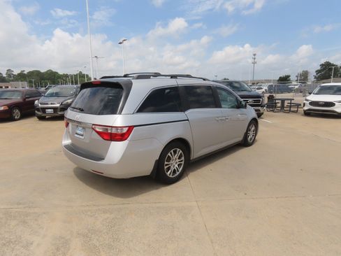 Used 2013 Honda Odyssey EX image 11