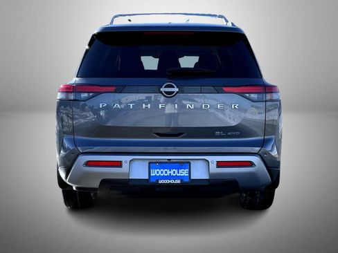 Used 2024 Nissan Pathfinder SL image 6