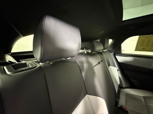 Certified 2026 Land Rover Range Rover Velar Dynamic SE image 25