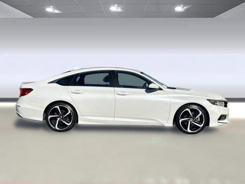Certified 2018 Honda Accord Sport image 7