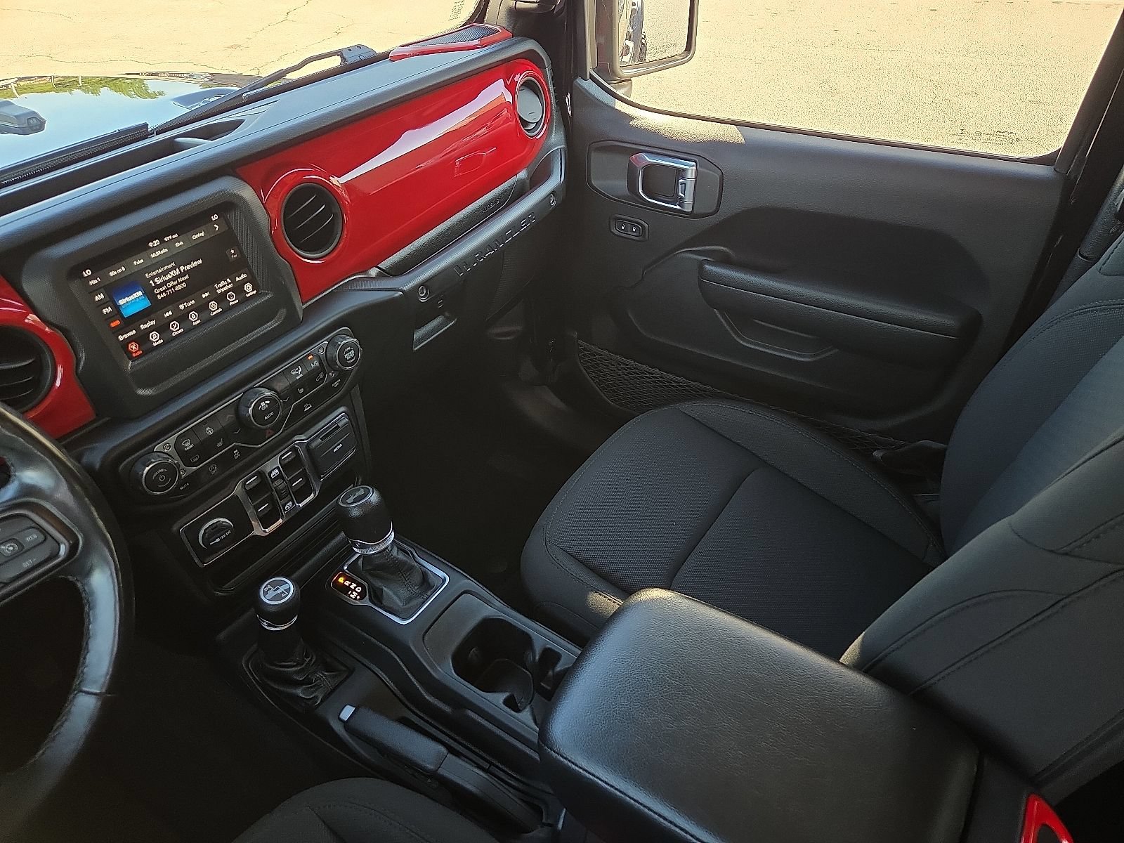 Used 2022 Jeep Wrangler Unlimited Sport AWD/4WD image 11