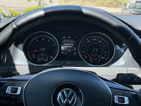 Used 2018 Volkswagen Golf Alltrack SEL AWD/4WD image 11