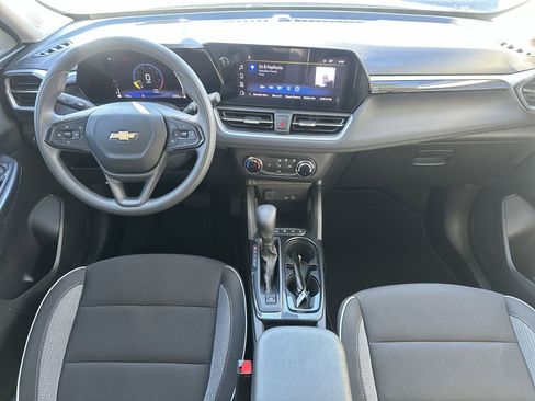 Certified 2025 Chevrolet TrailBlazer LS image 18