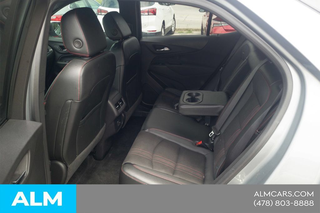 Used 2024 Chevrolet Equinox RS w/ LPO, Floor Liner Package FWD image 18