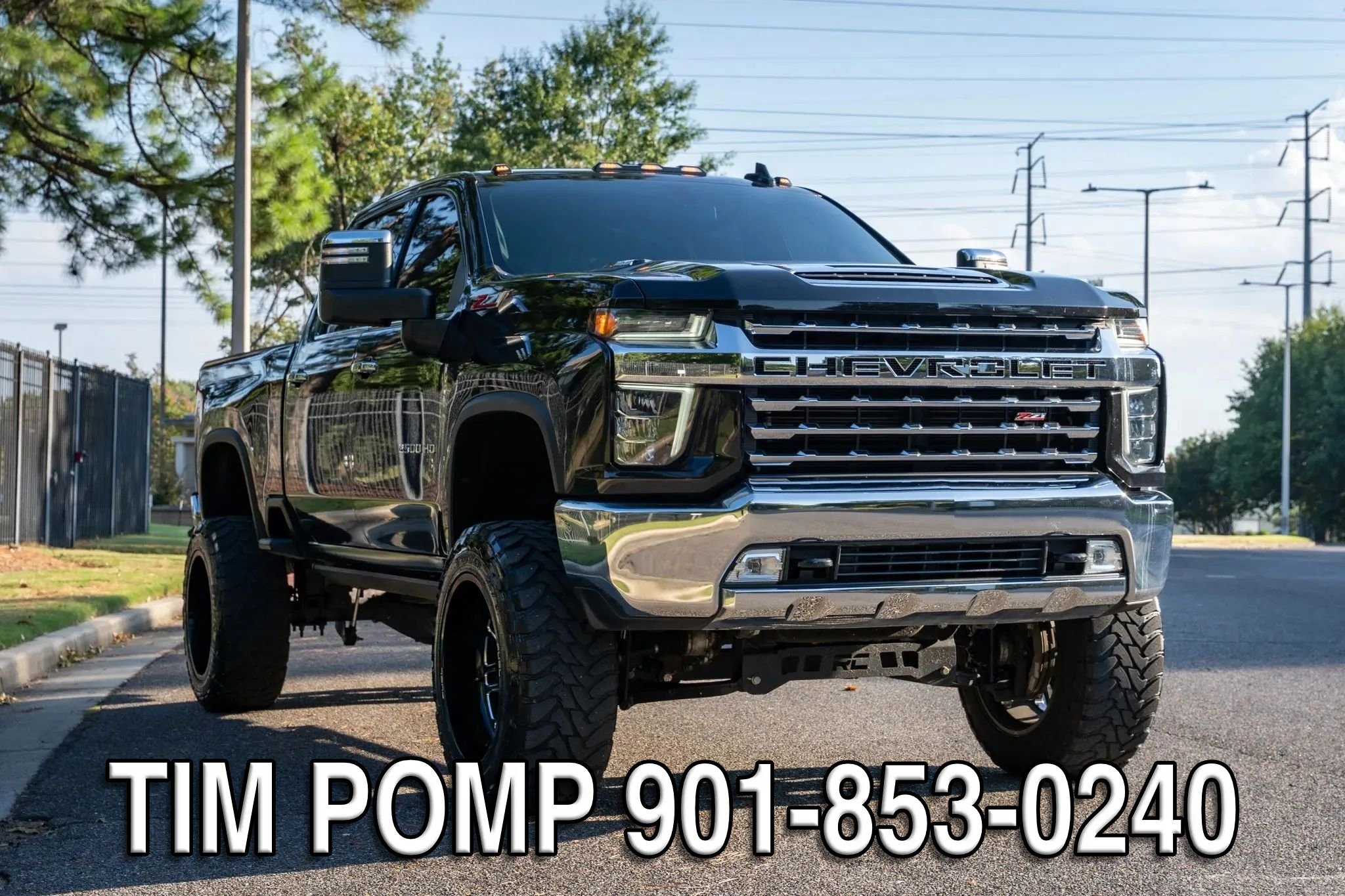 Used 2021 Chevrolet Silverado 2500 LTZ AWD/4WD image 3