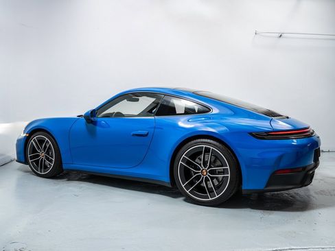 Used 2025 Porsche 911 Carrera image 2