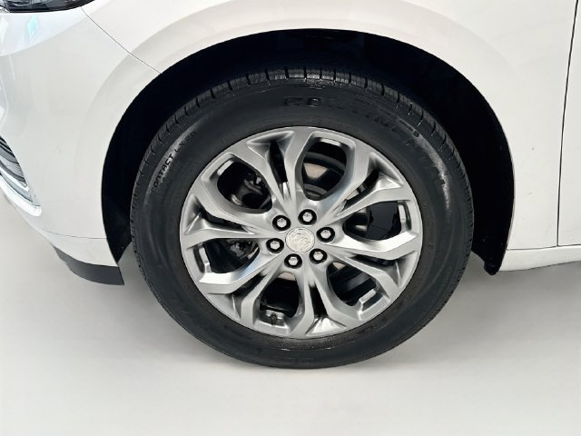 Used 2021 Buick Enclave Avenir w/ Avenir Technology Package AWD/4WD image 29