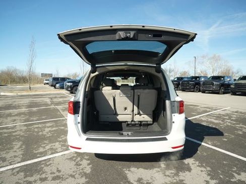 Used 2018 Honda Odyssey EX-L image 16